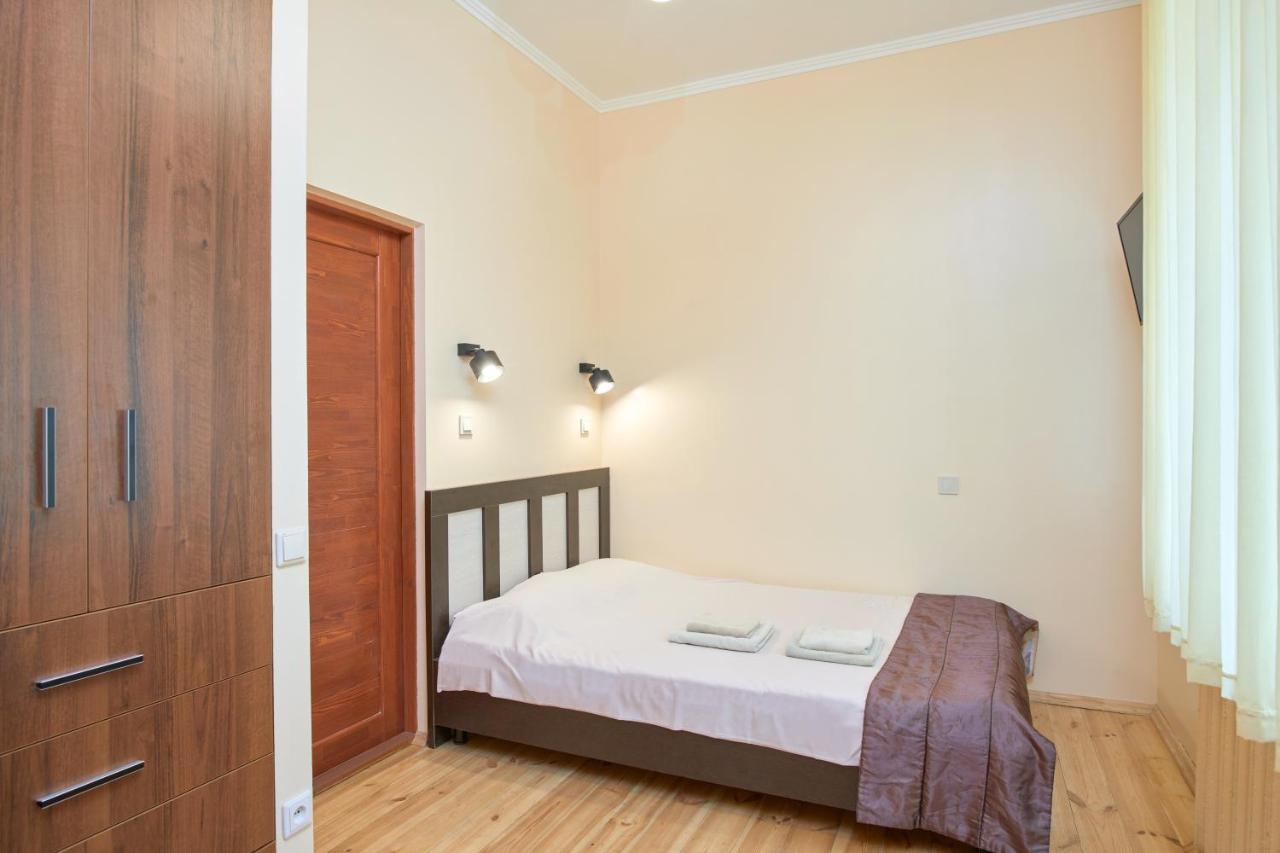 Odessa Comfort House Aparthotel Exteriör bild
