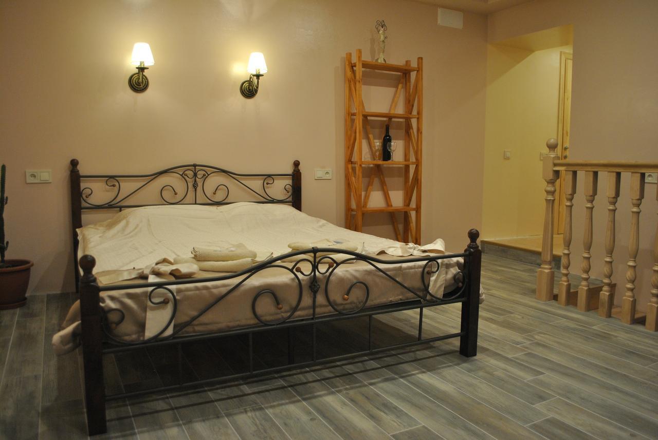 Odessa Comfort House Aparthotel Exteriör bild